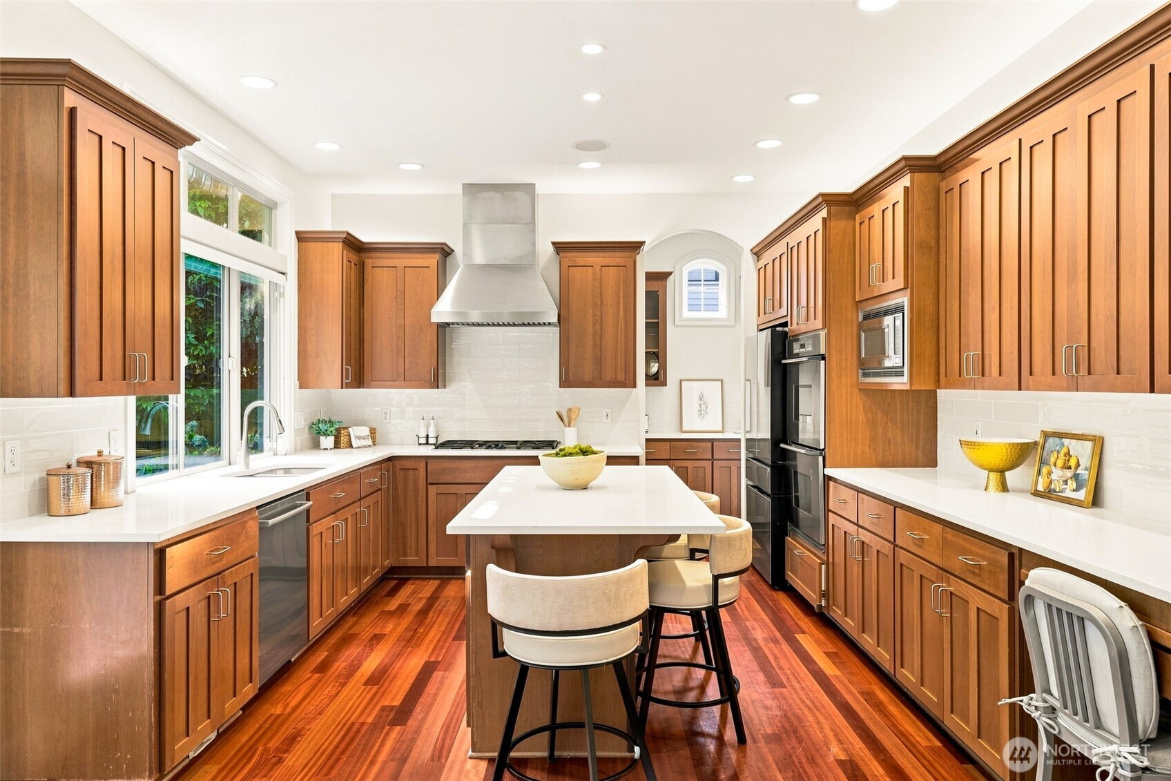 3039 92nd Place Property Photo 12