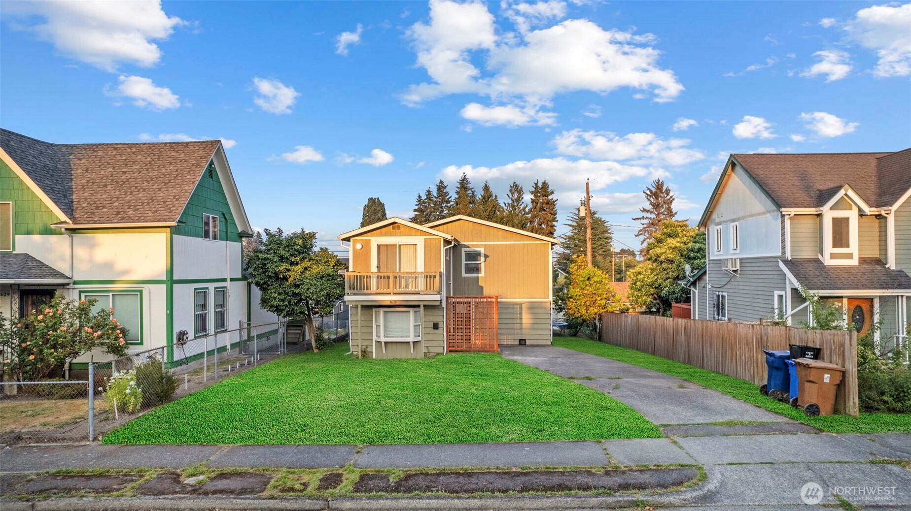 3633 E J Street Property Photo 2