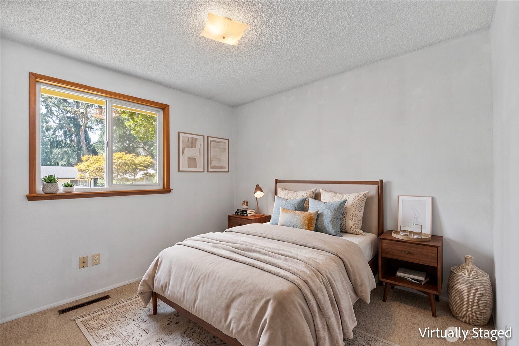 730 Se Oakcrest Street Property Photo 14