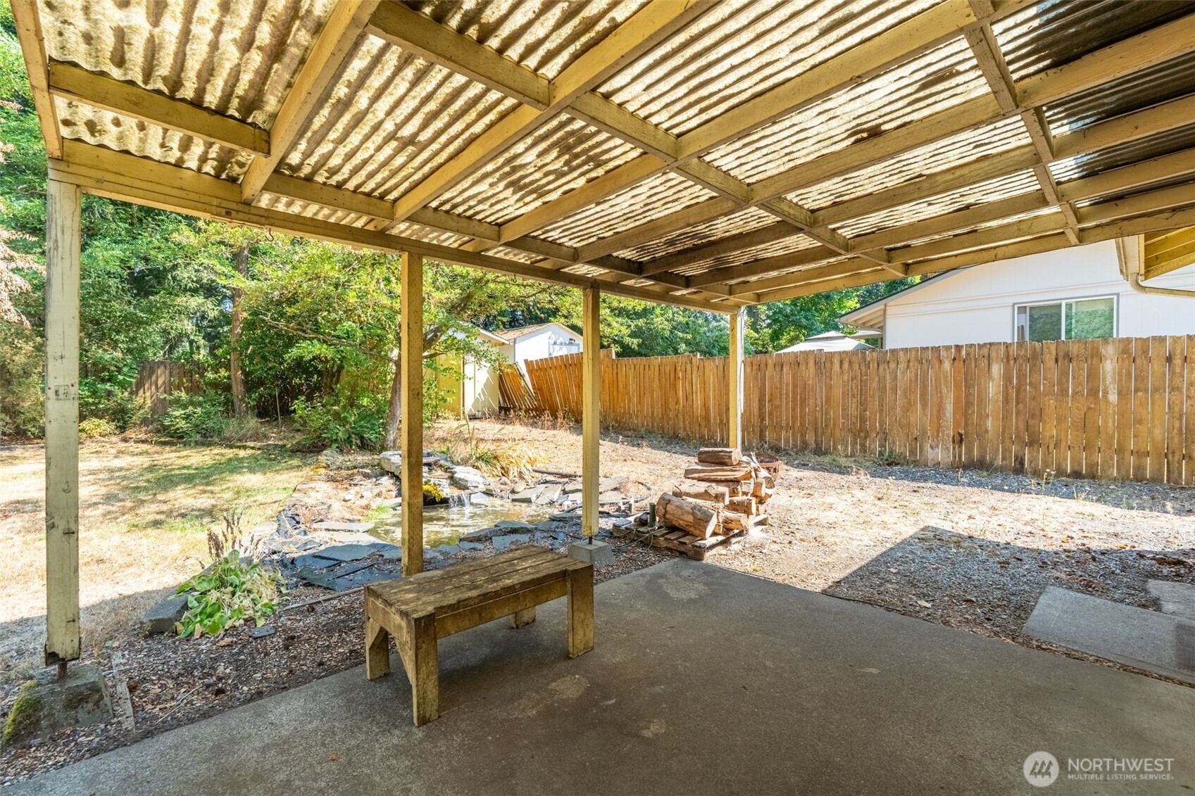 730 Se Oakcrest Street Property Photo 27