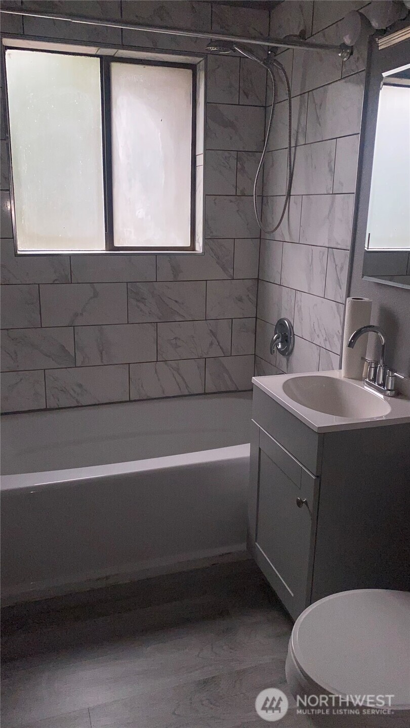 4408 Hayden Street Property Photo 14