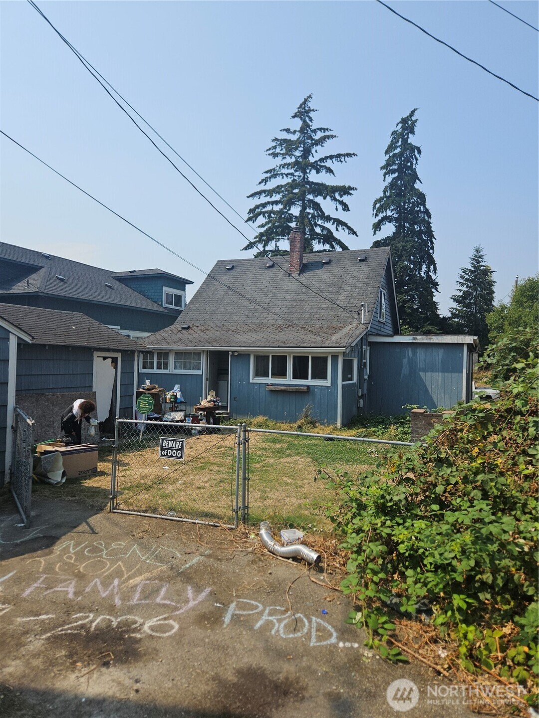3823 E K Street Property Photo 4