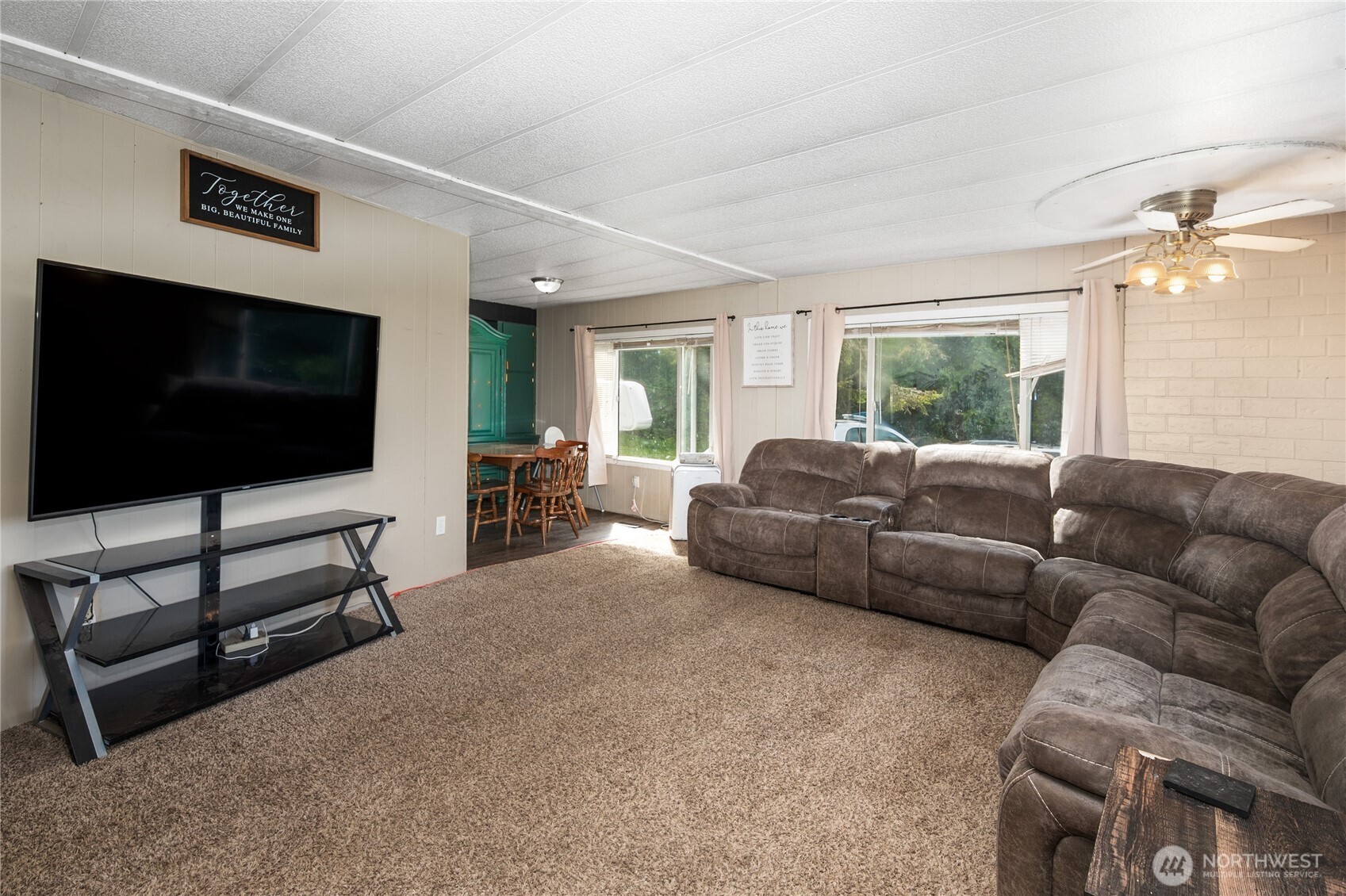 3233 Loomis Trail Road Property Photo 6