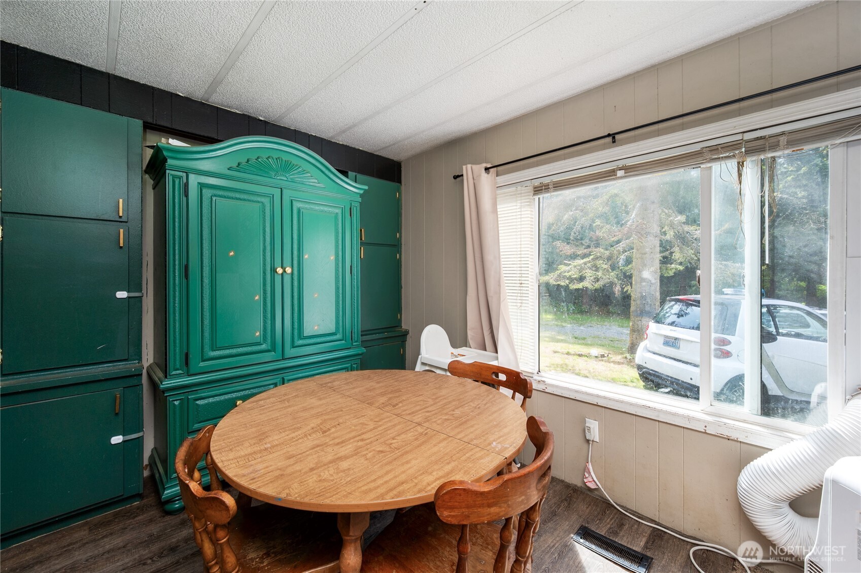 3233 Loomis Trail Road Property Photo 7