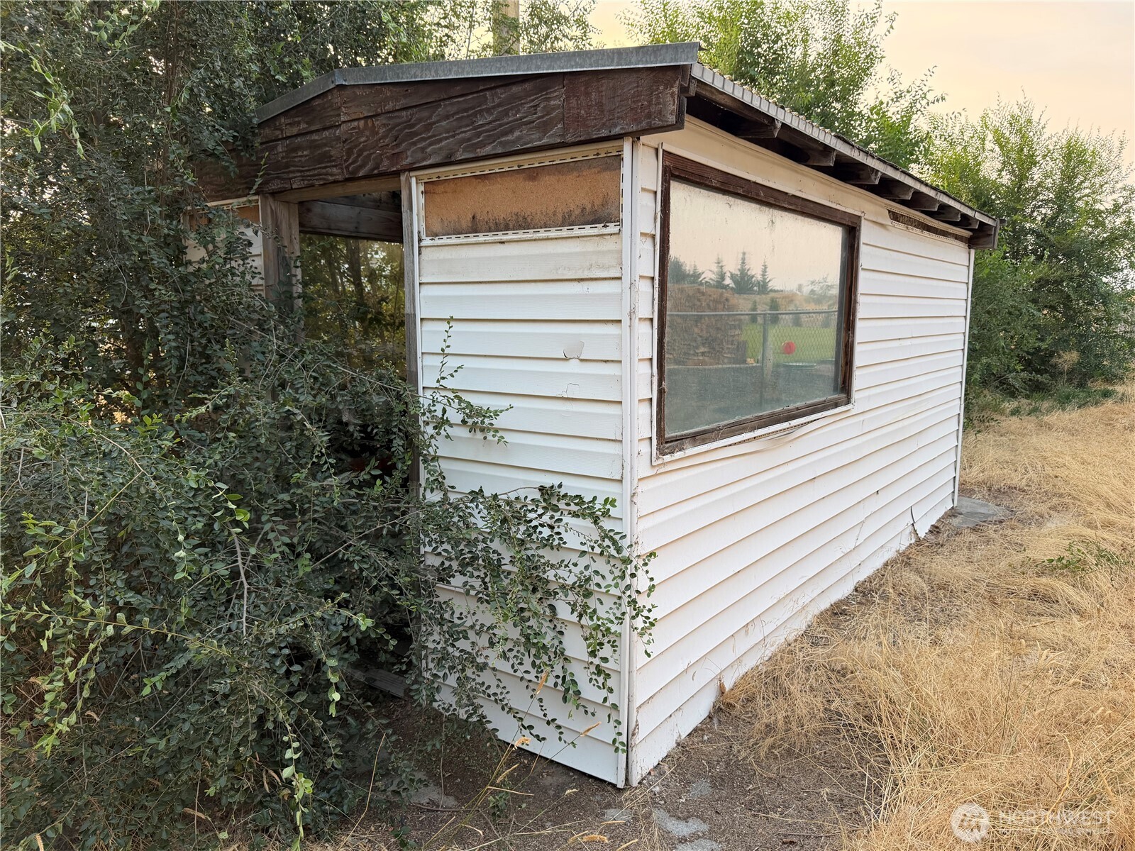 4033 Shorecrest Drive Property Photo 17