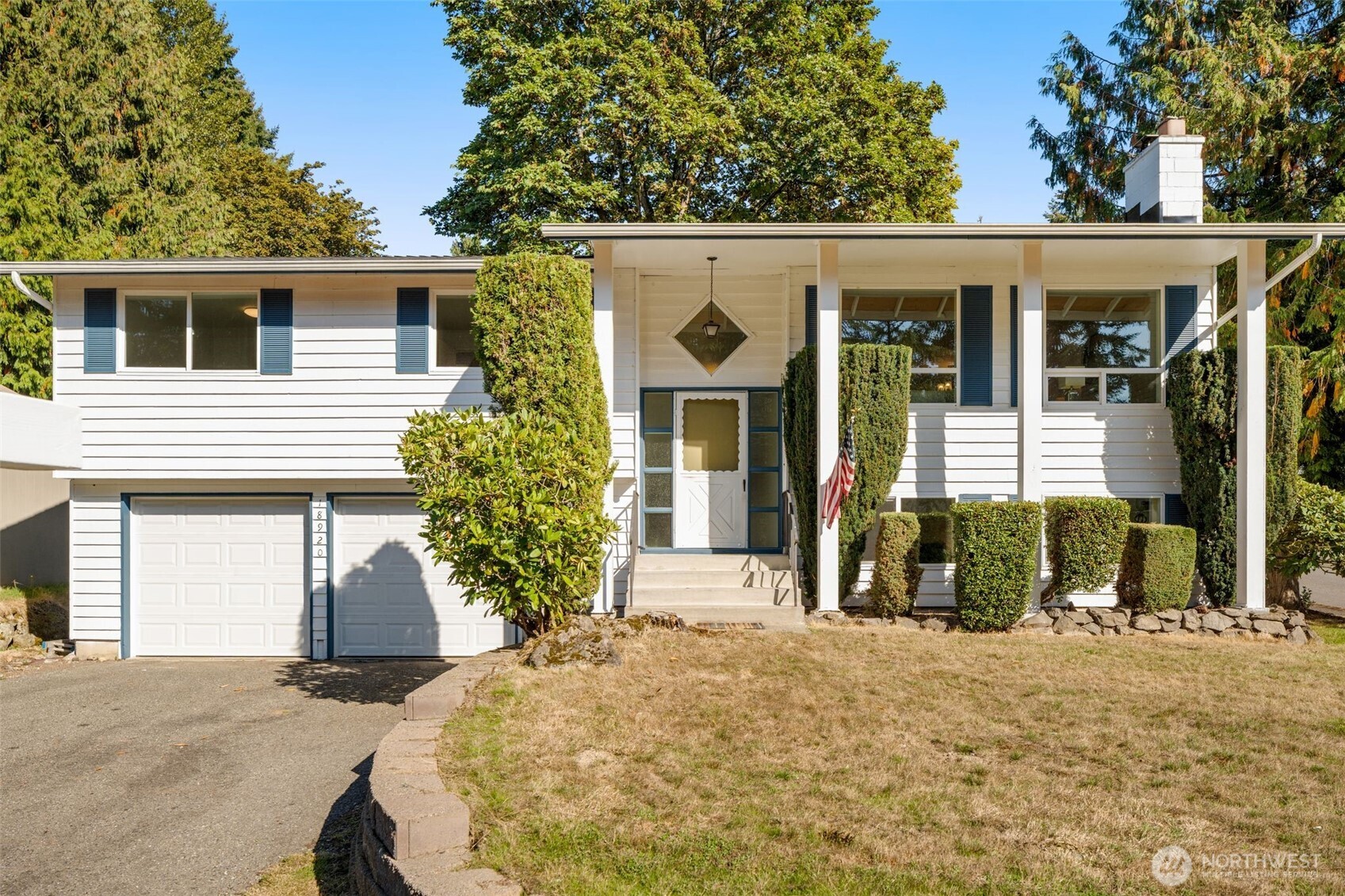 18920 127th Place Property Photo 4
