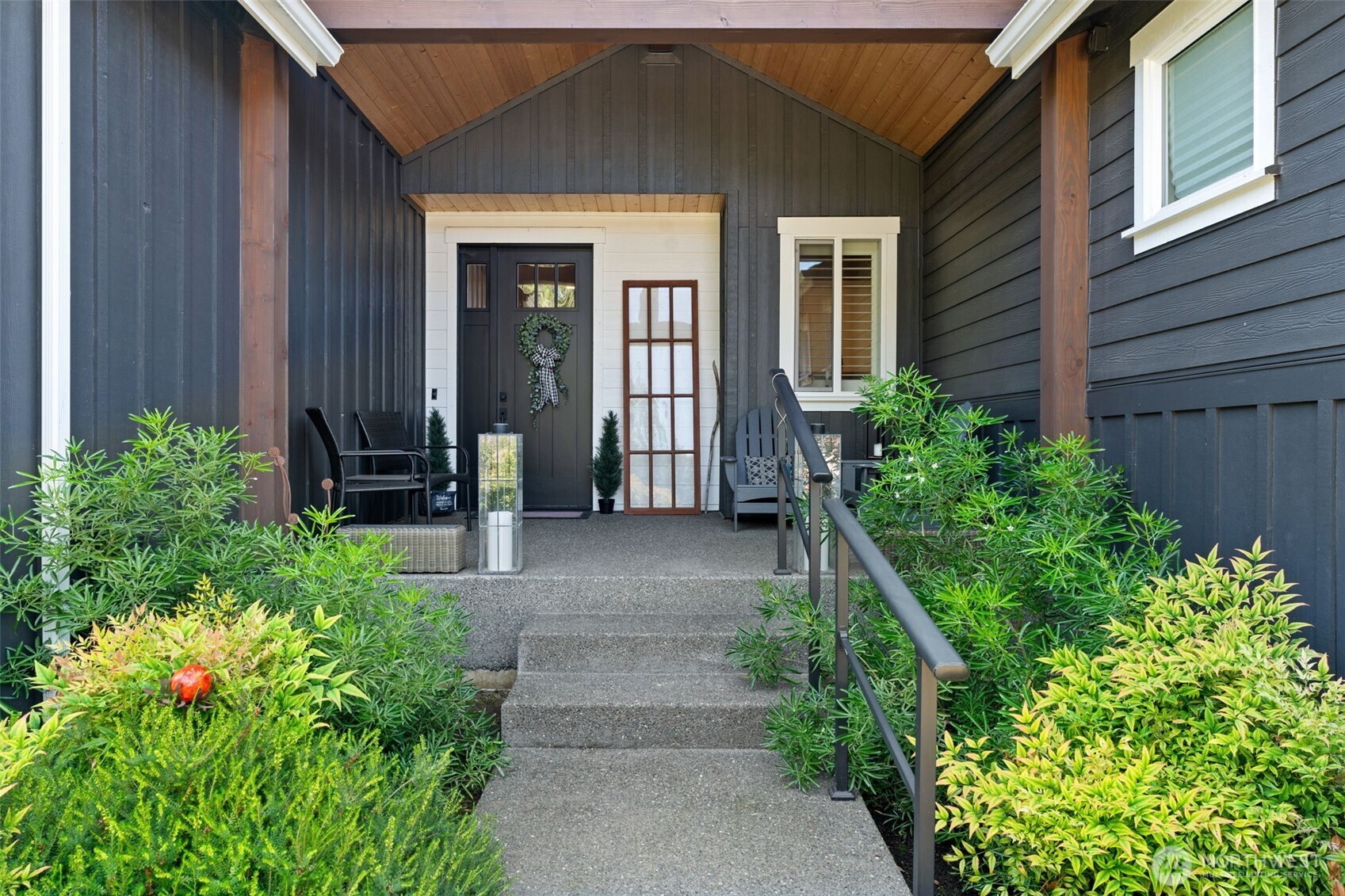 10849 Ne Apple Tree Point Lane Property Photo 3