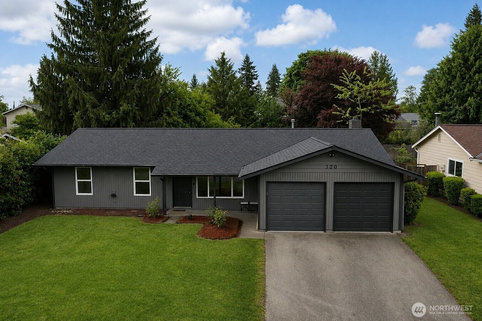 320 213th Place Property Photo 2