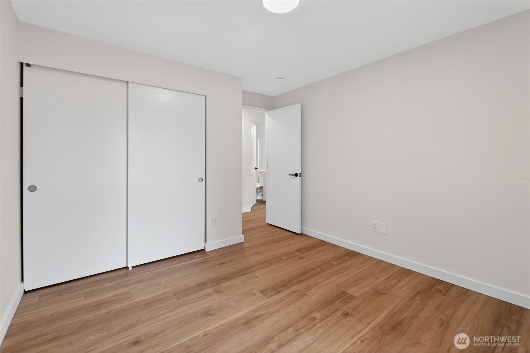 320 213th Place Property Photo 21