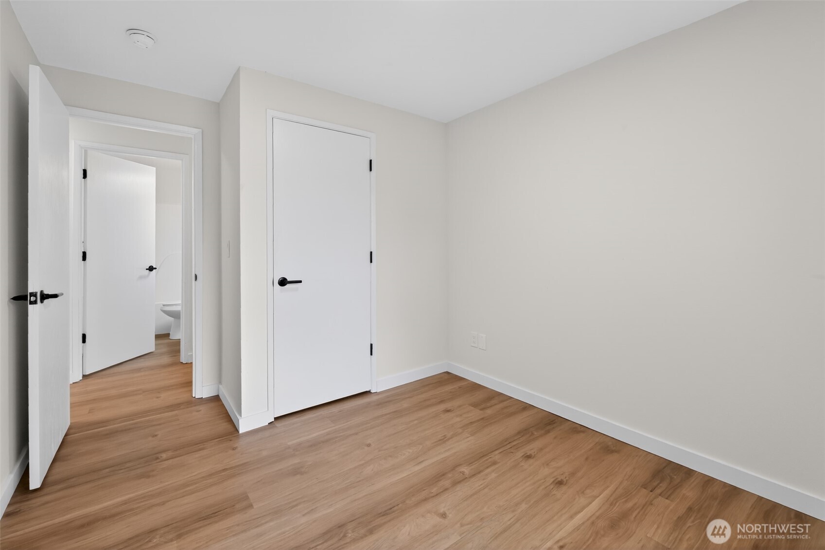 320 213th Place Property Photo 23