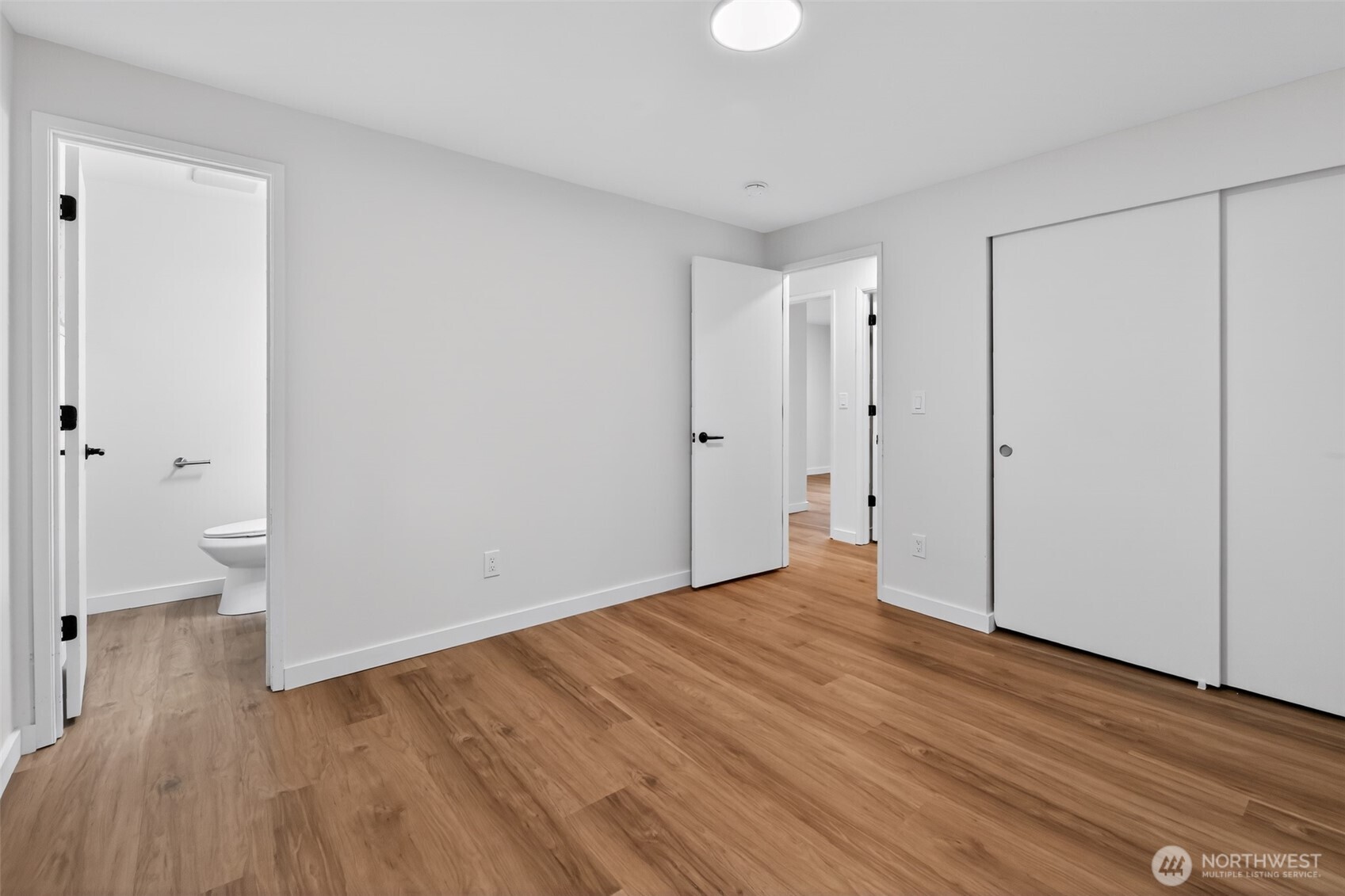 320 213th Place Property Photo 24