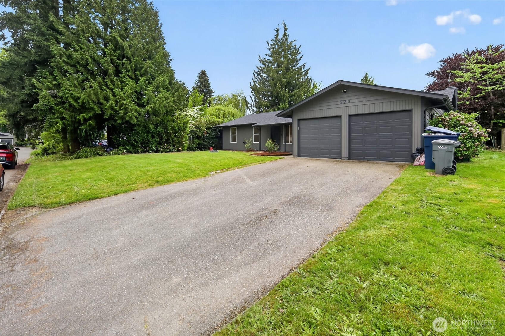 320 213th Place Property Photo 26