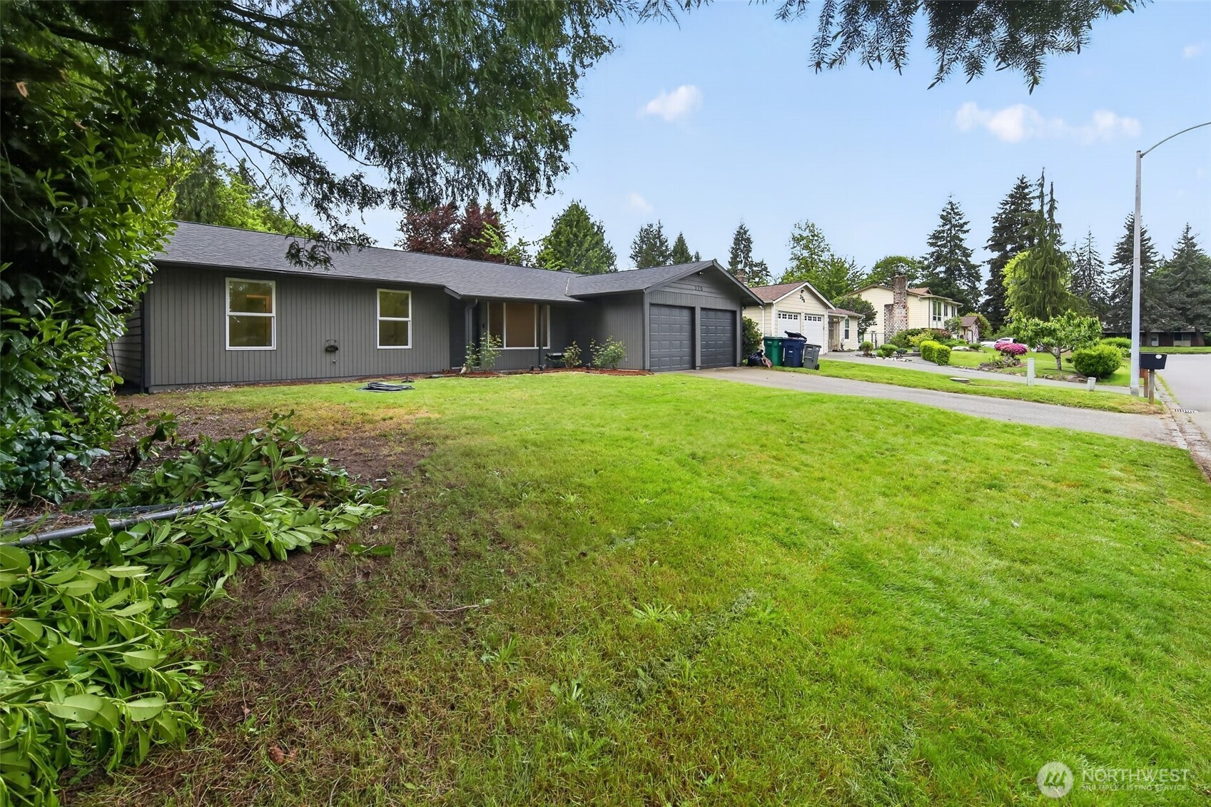 320 213th Place Property Photo 27