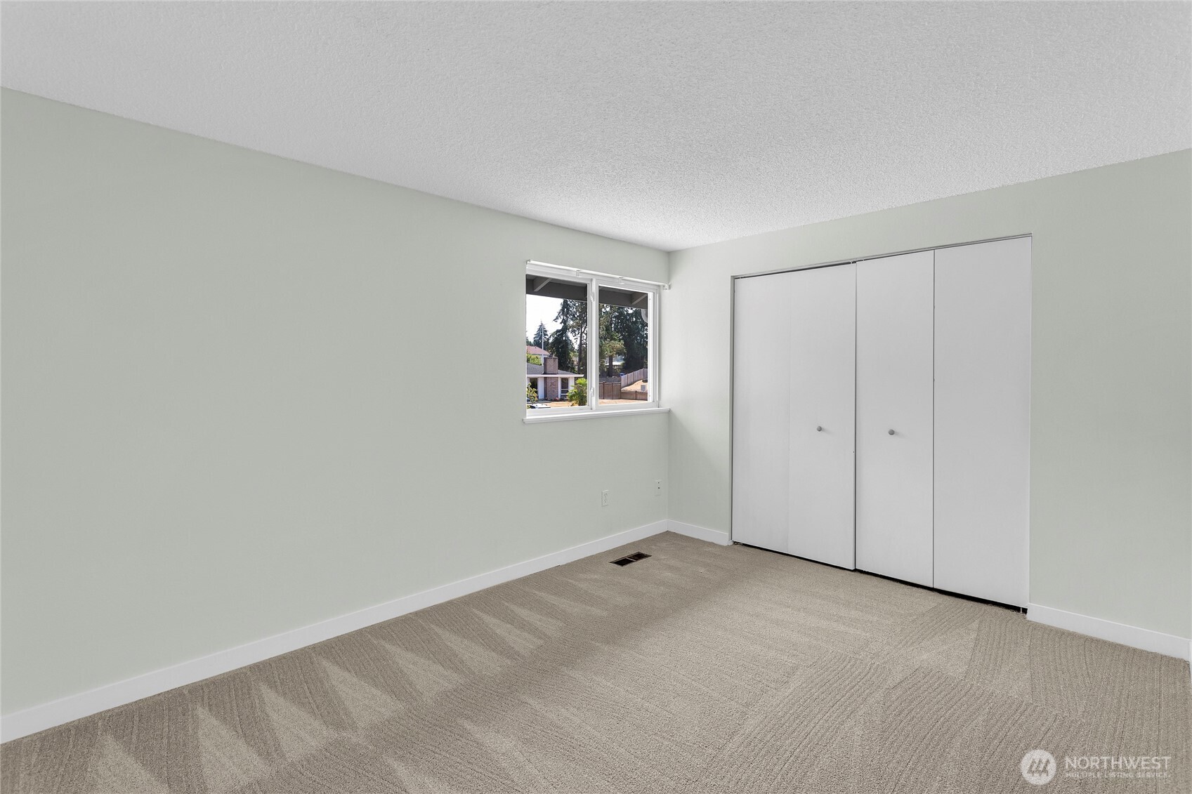 7902 89th Avenue Property Photo 14
