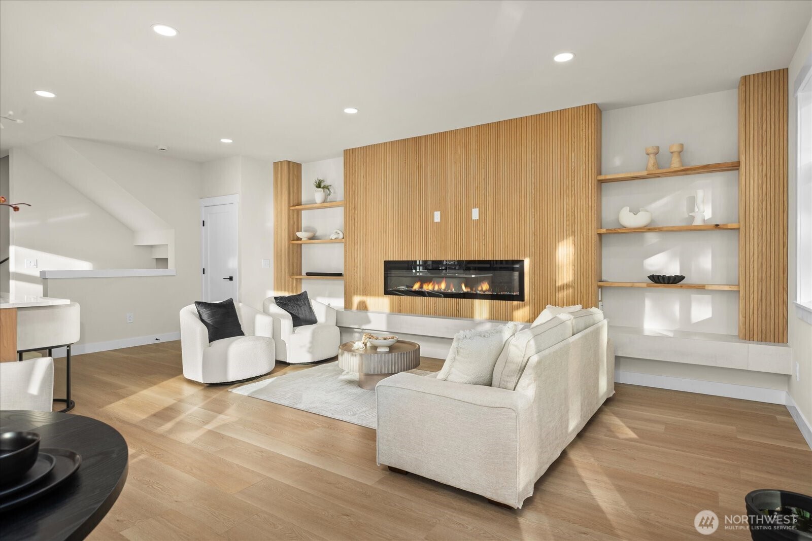 14308 Roslyn Place Property Photo 3