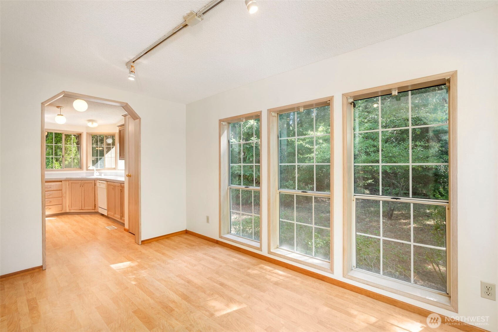 752 Jolie Way Property Photo 14