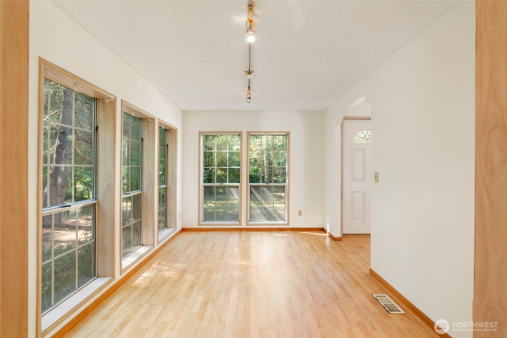 752 Jolie Way Property Photo 15
