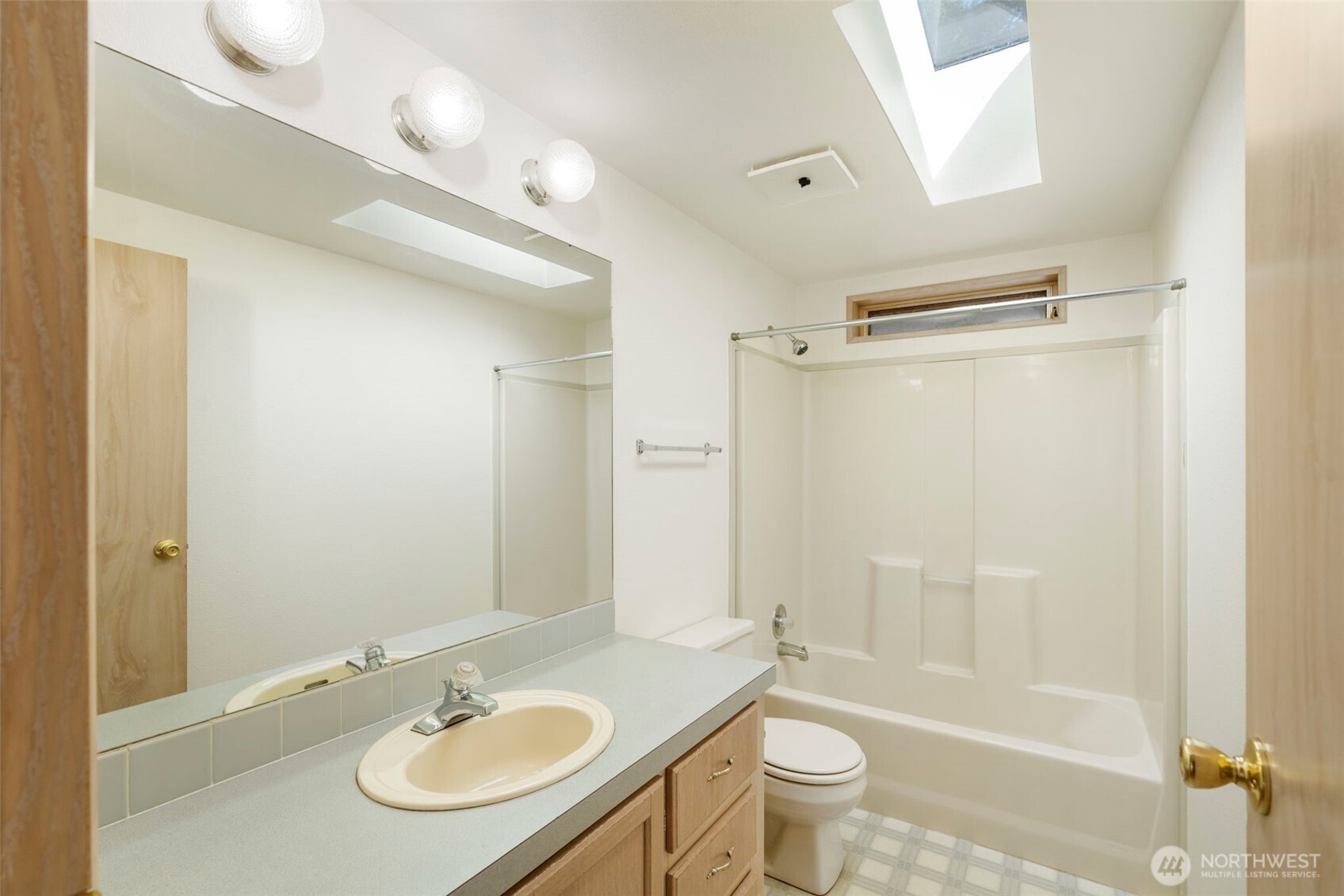 752 Jolie Way Property Photo 26