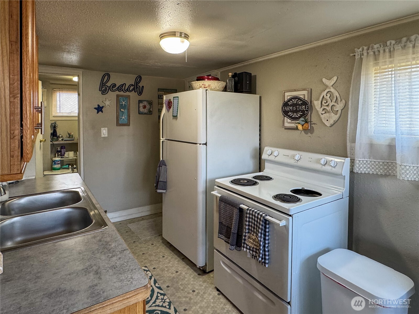 800 Methow Street Property Photo 7
