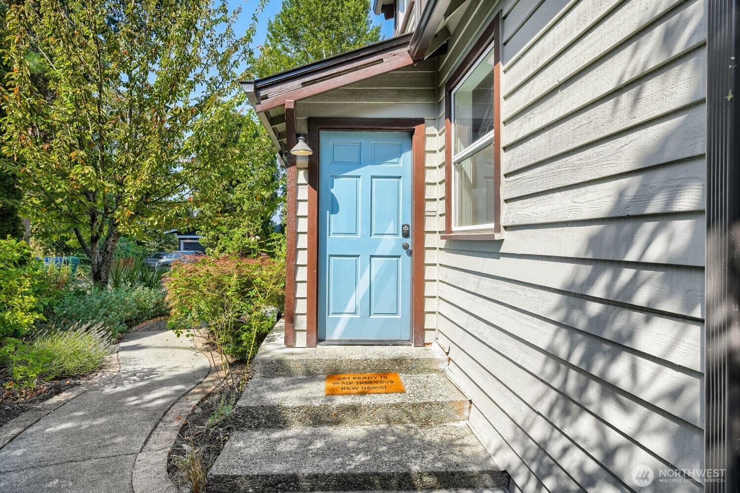 9744 49th Avenue Property Photo 3