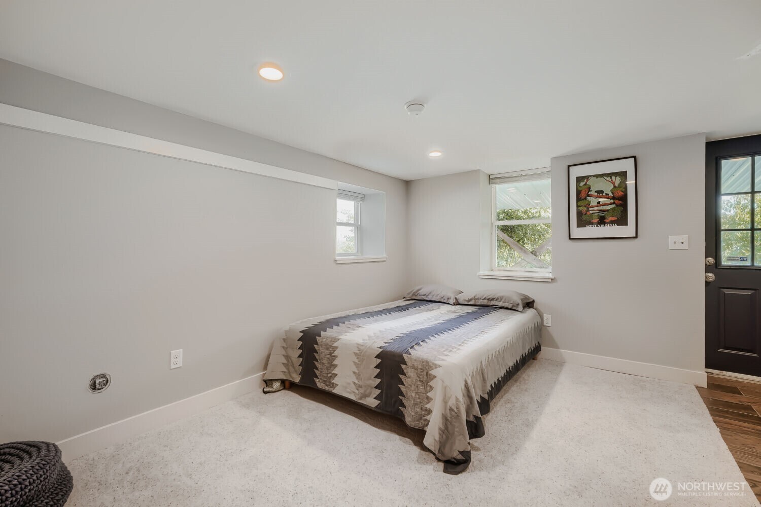 9744 49th Avenue Property Photo 18