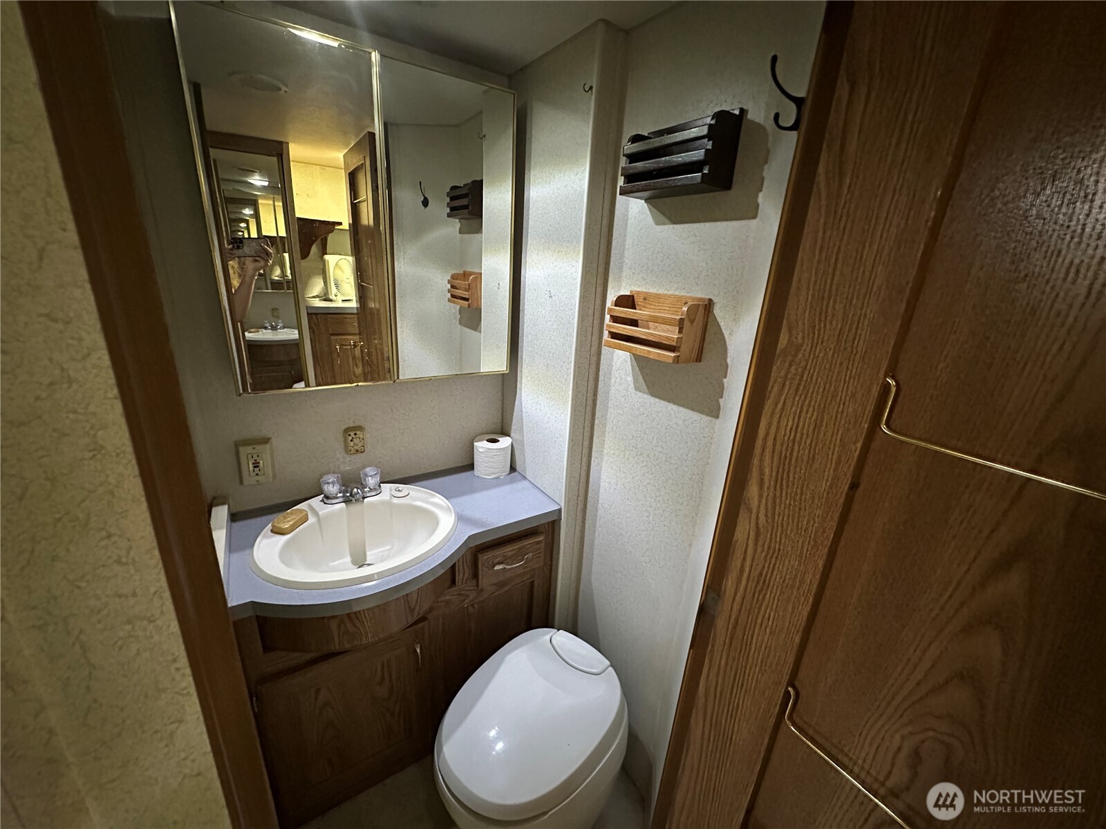 44894 Kloshe Trail Property Photo 3