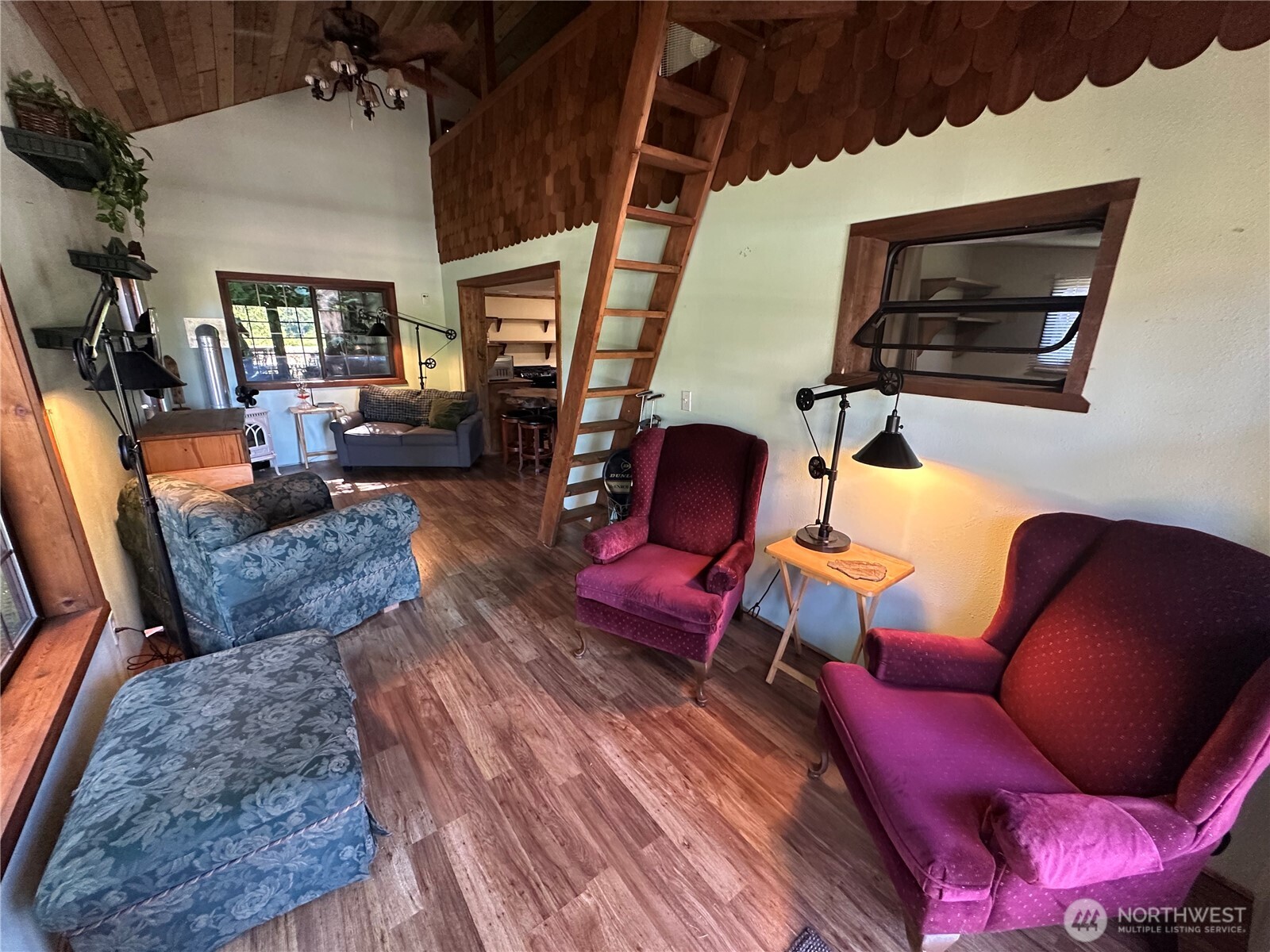 44894 Kloshe Trail Property Photo 5