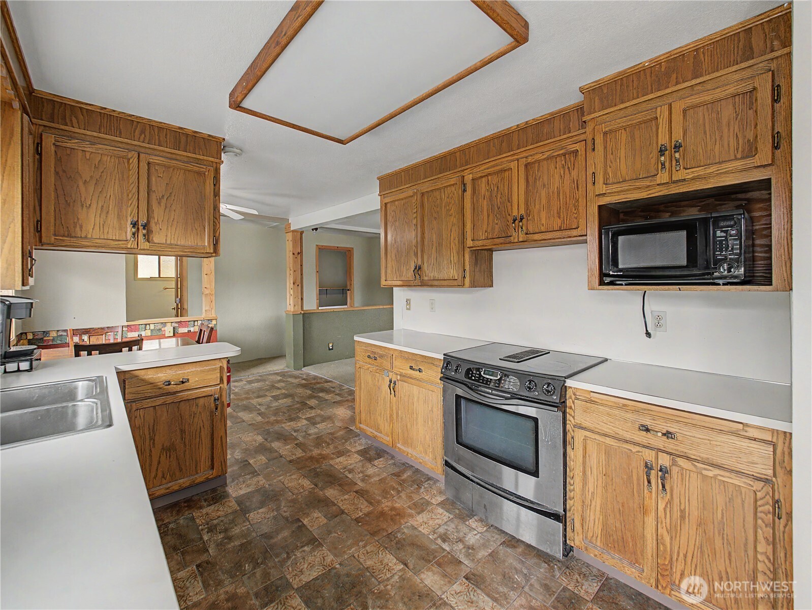 621 E Mason Avenue Property Photo 18