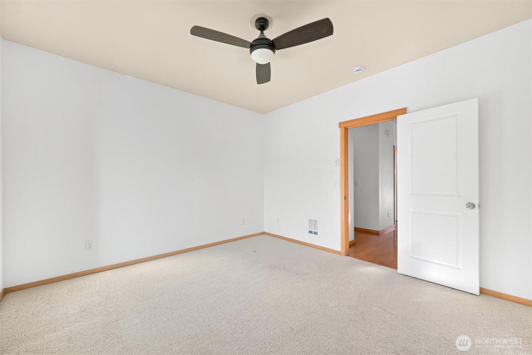 2173 Sunnybrook Lane 102 Property Photo 6
