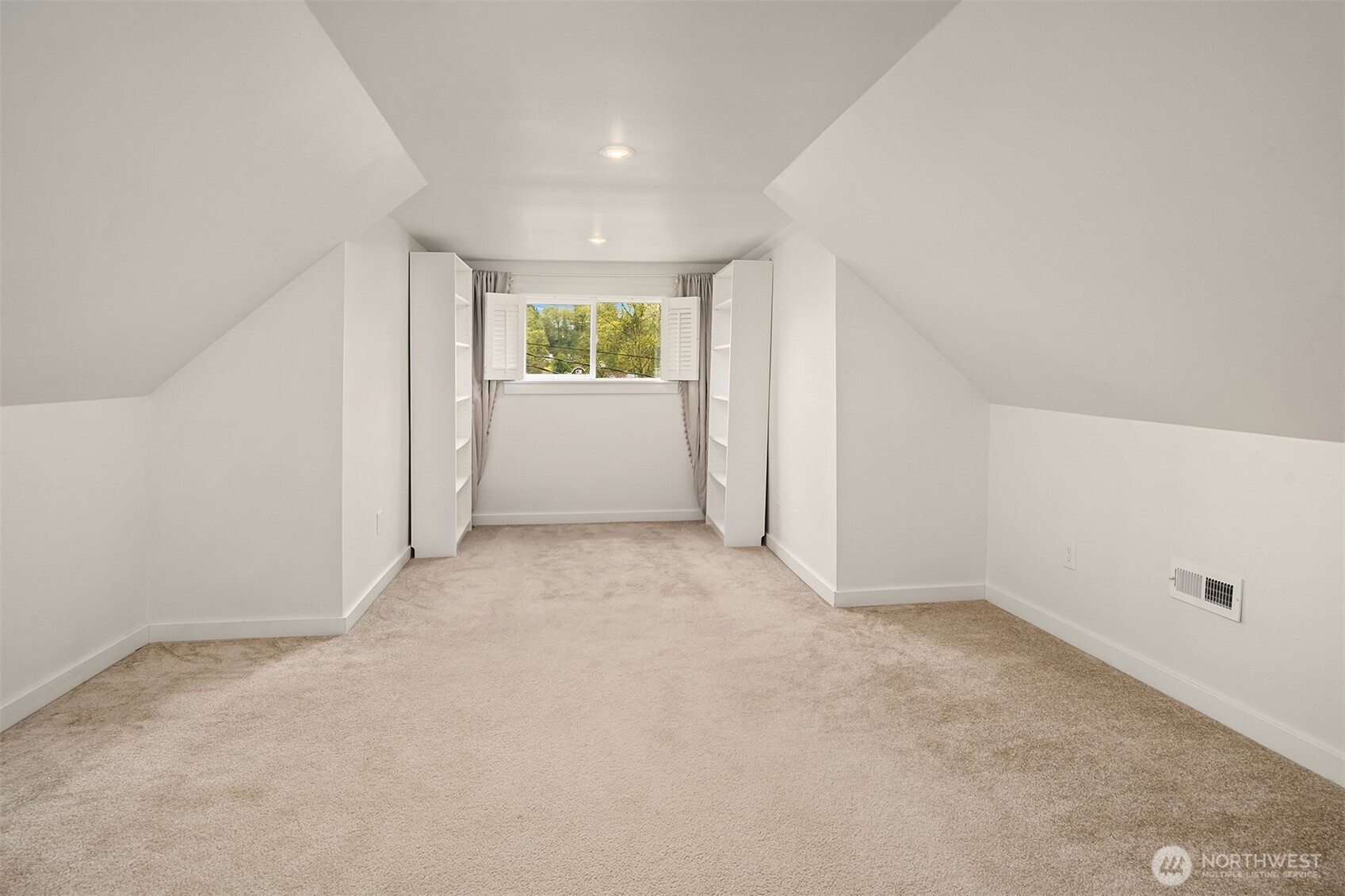 227 29th Avenue Property Photo 27