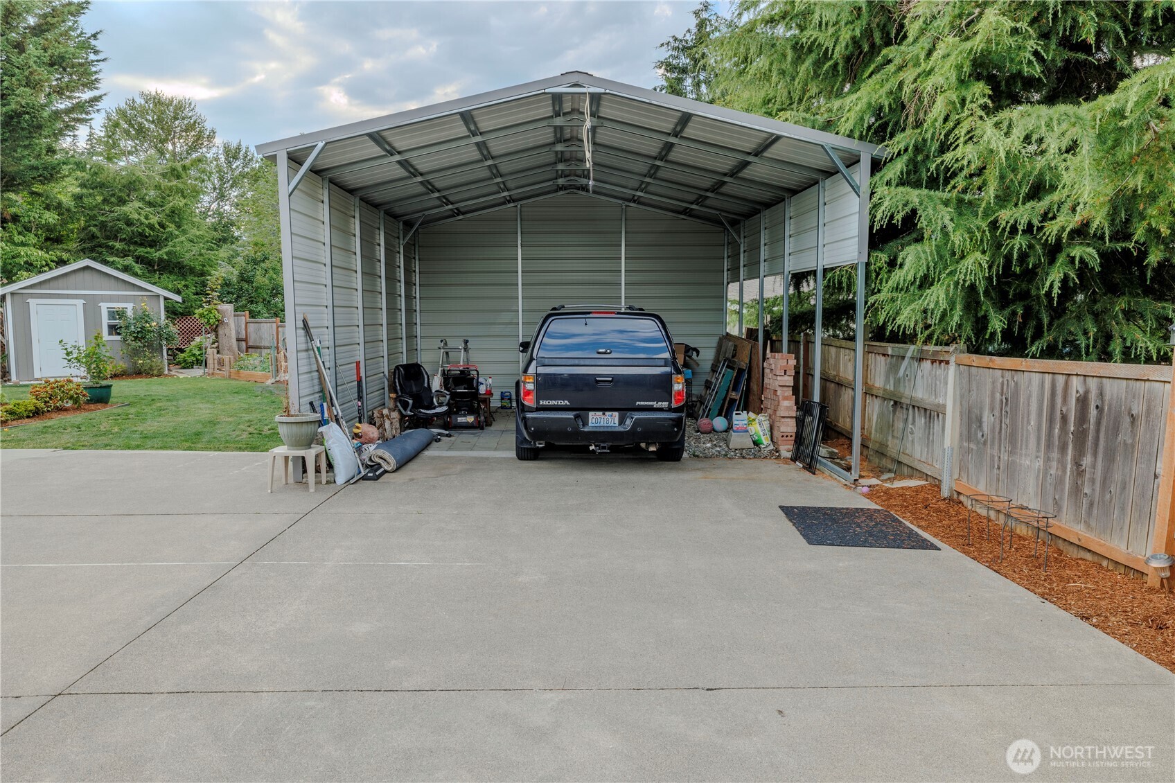 1318 Beazer Court Property Photo 8