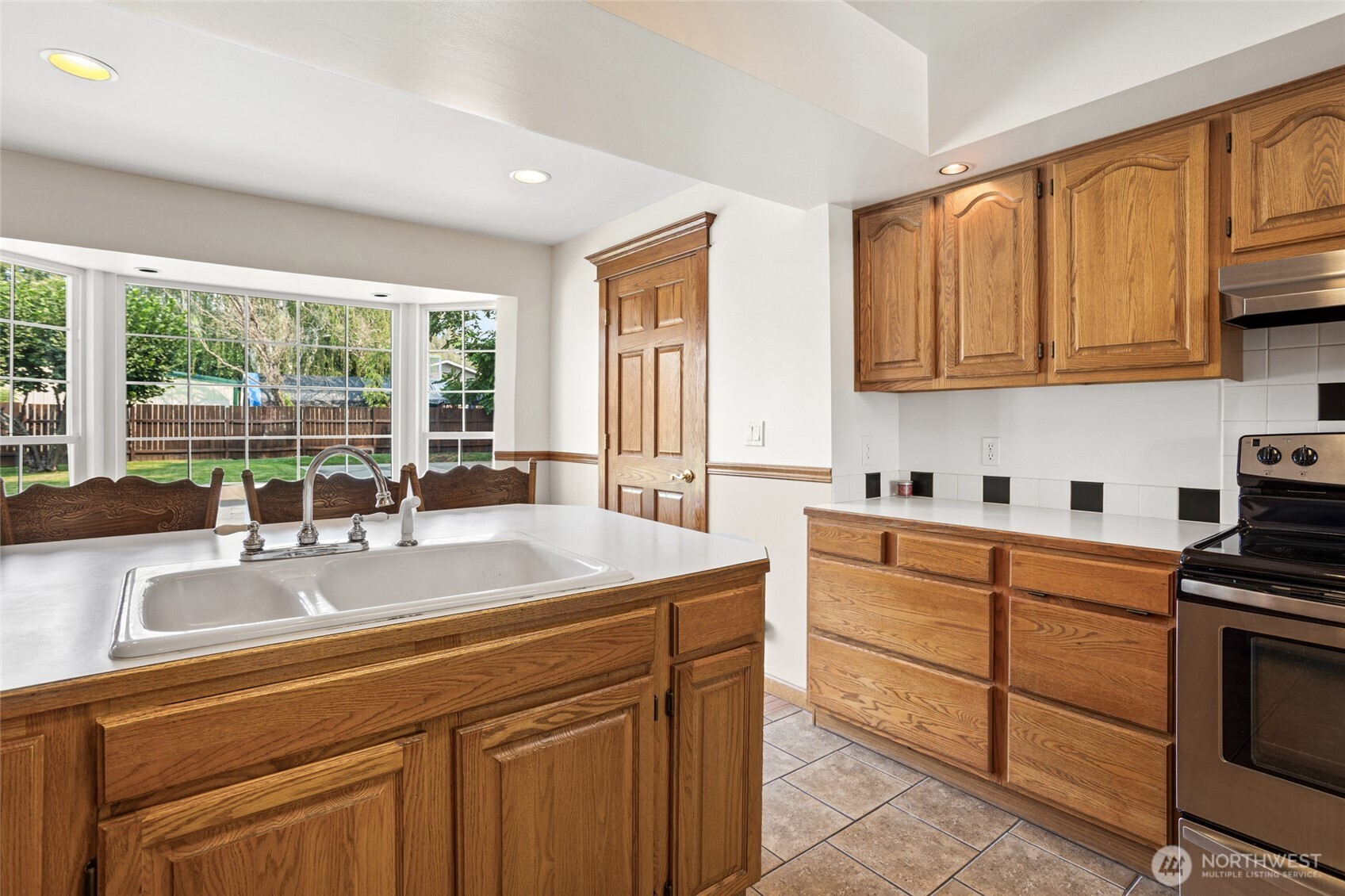 3703 Chestnut Avenue Property Photo 12