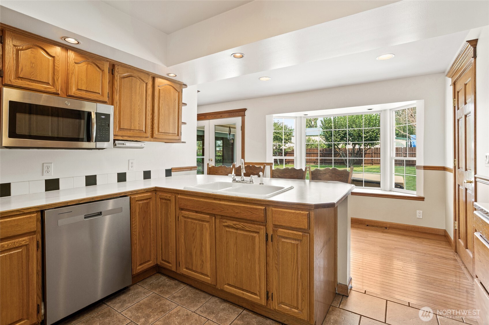 3703 Chestnut Avenue Property Photo 13