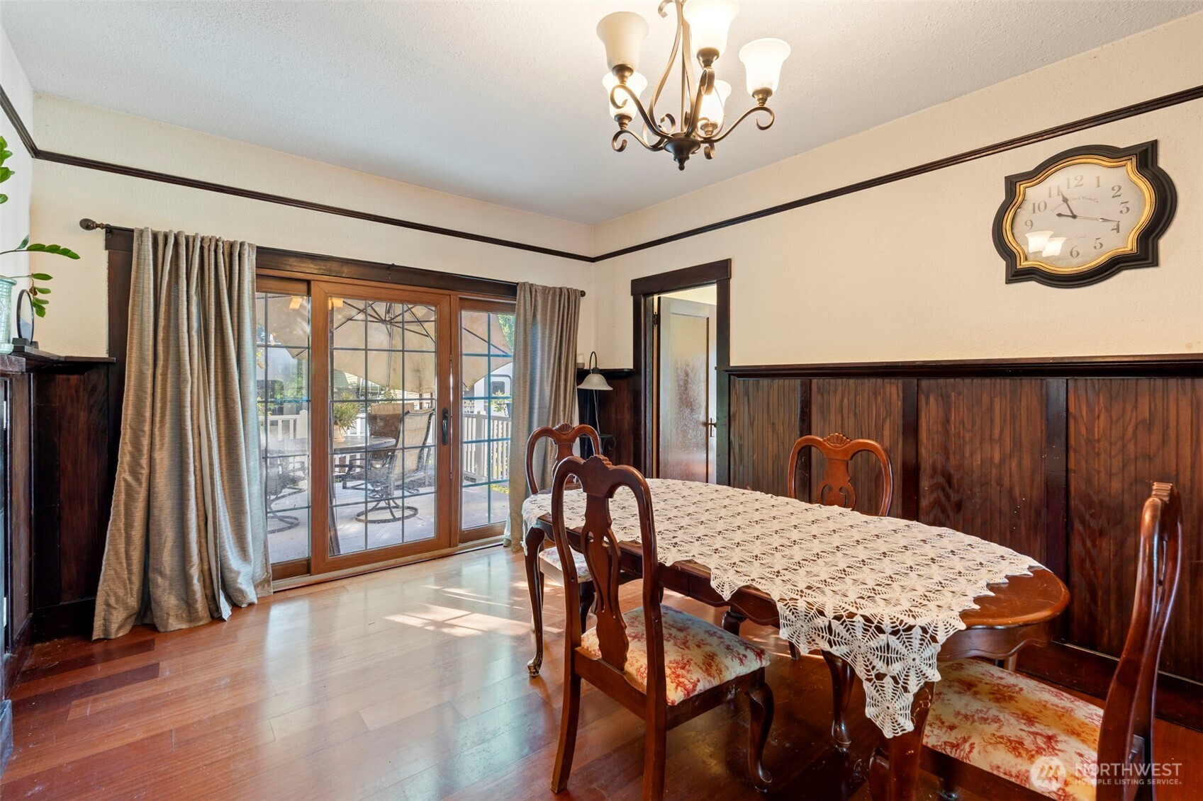 1251 S Yew Street Property Photo 8