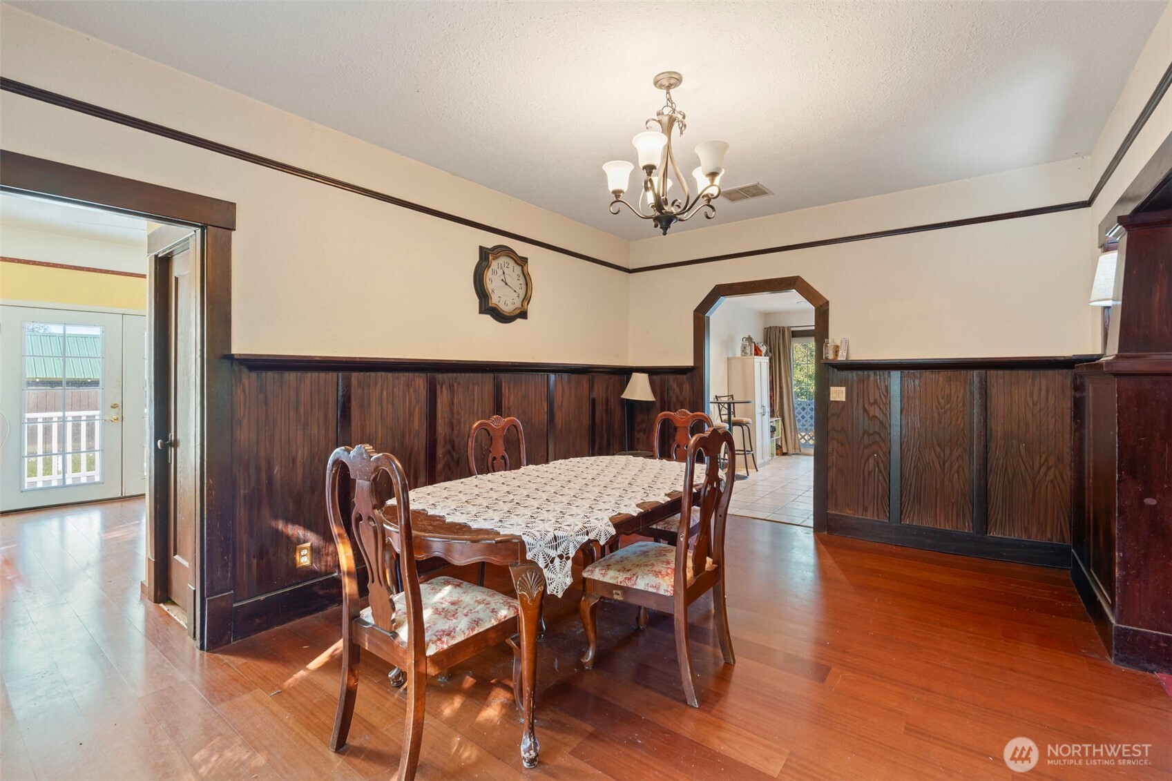 1251 S Yew Street Property Photo 9
