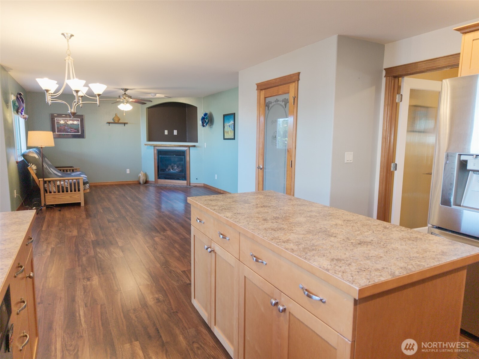 6204 Pacific Heights Drive Property Photo 9