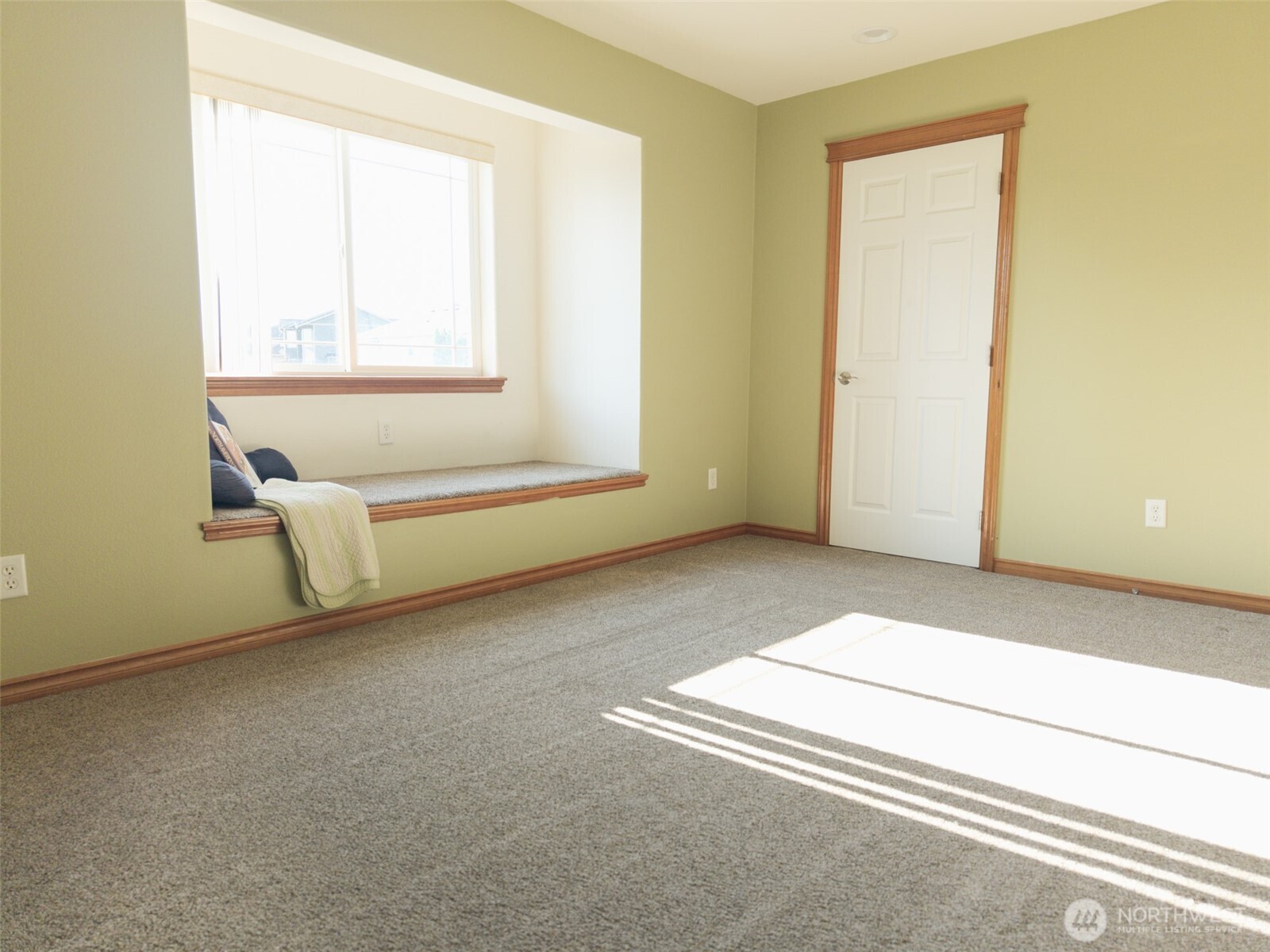 6204 Pacific Heights Drive Property Photo 13