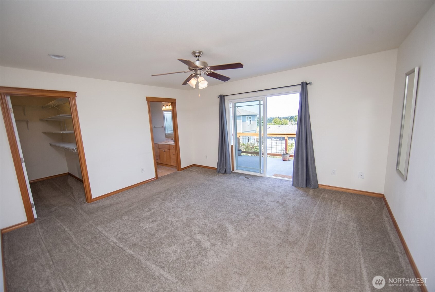 6204 Pacific Heights Drive Property Photo 14