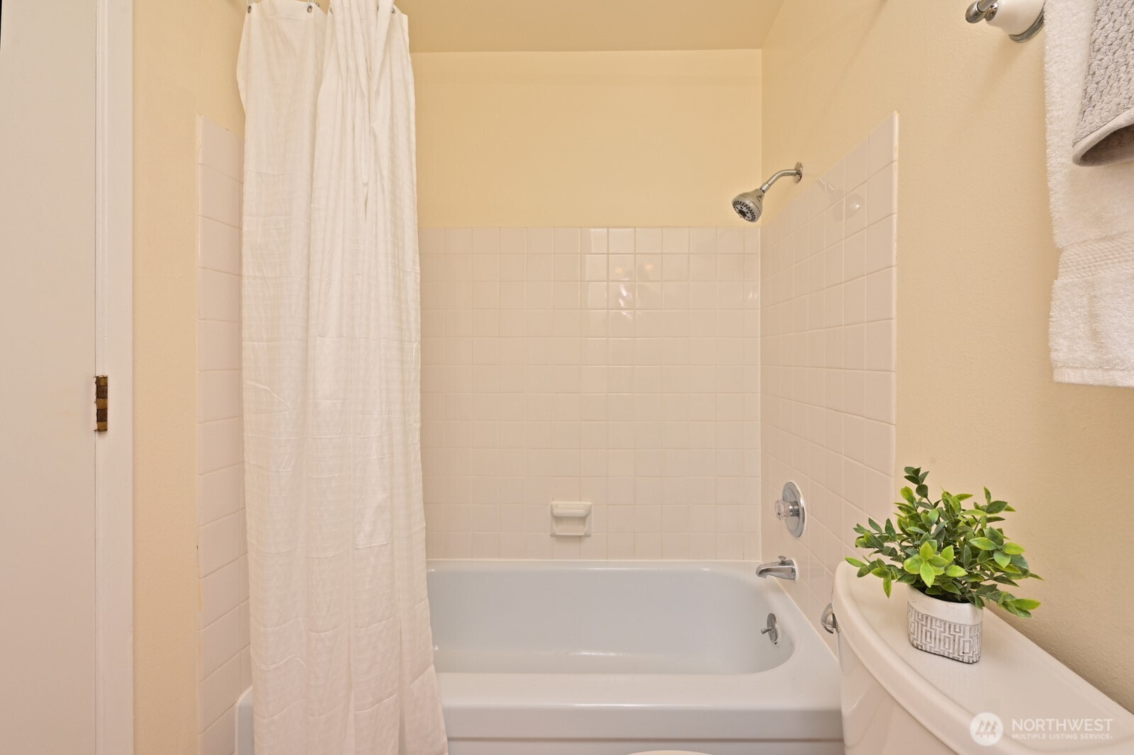 11010 Ne 68th Street 622 Property Photo 19
