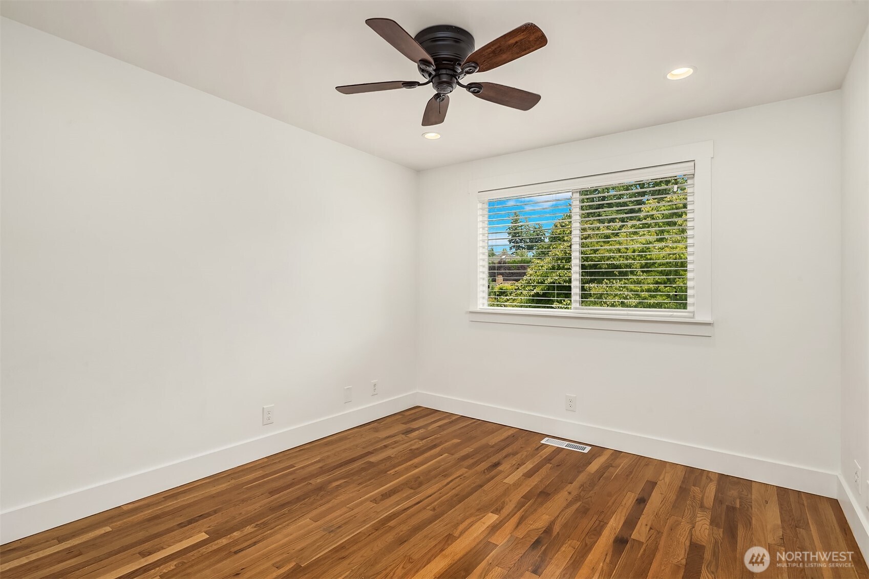 23832 110th Place Property Photo 15