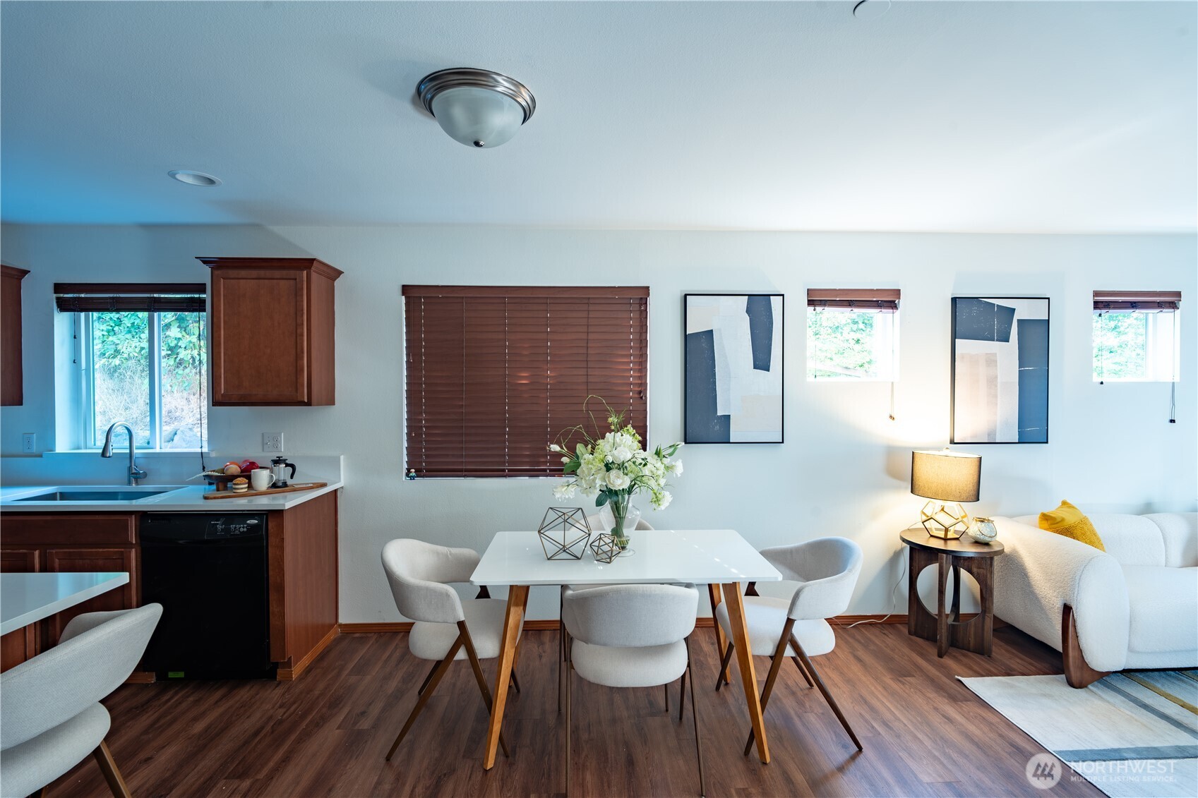 19109 16th Avenue Property Photo 7