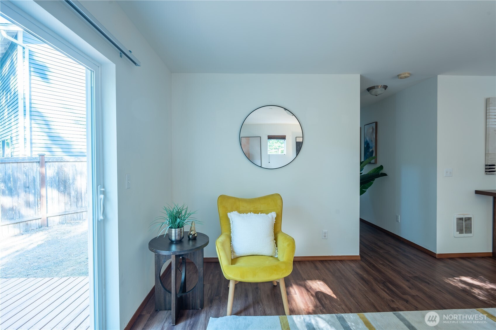 19109 16th Avenue Property Photo 10