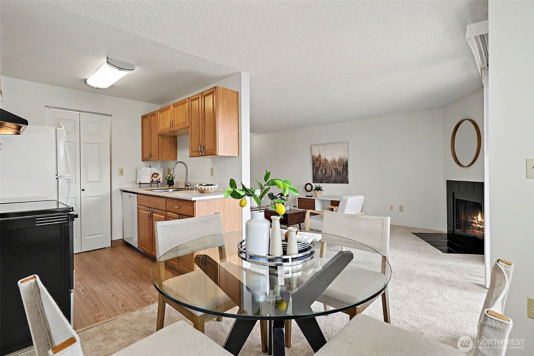2020 Grant Avenue D206 Property Photo 4