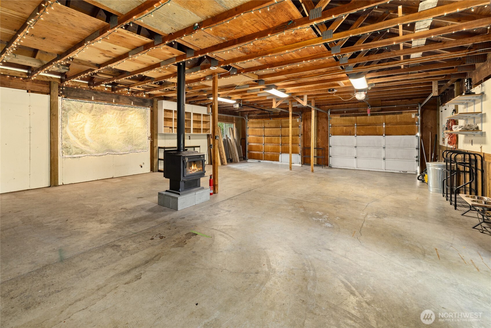 407 W Utah Street Property Photo 33