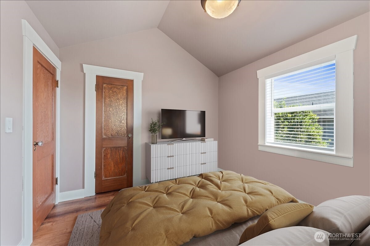 1138 Pioneer Street Property Photo 25