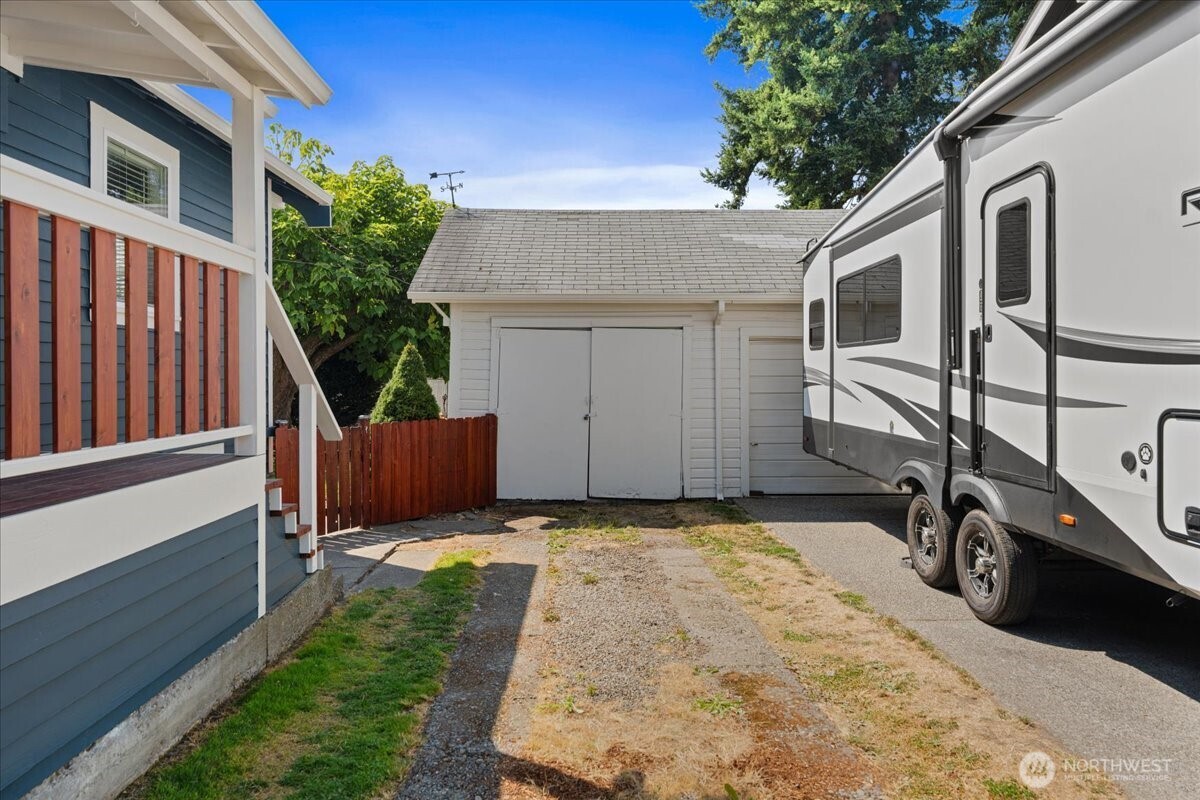 1138 Pioneer Street Property Photo 27