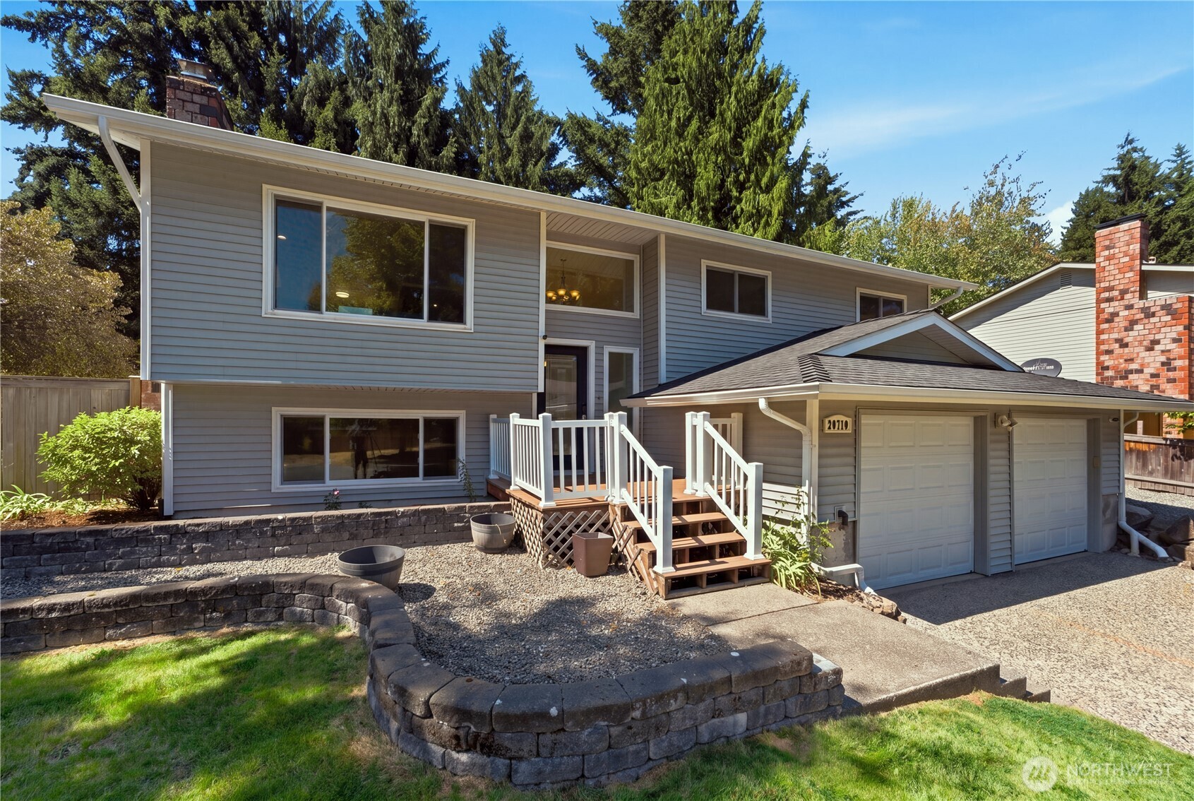 20710 11th Drive Property Photo 2