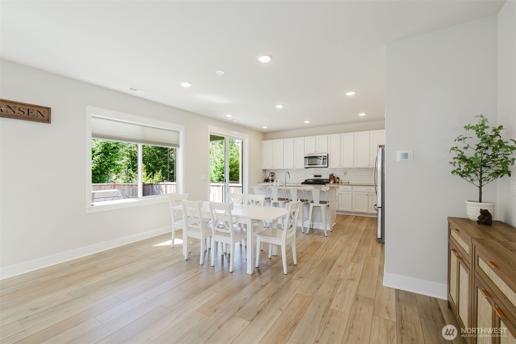 4436 Hibiscus Circle Property Photo 6
