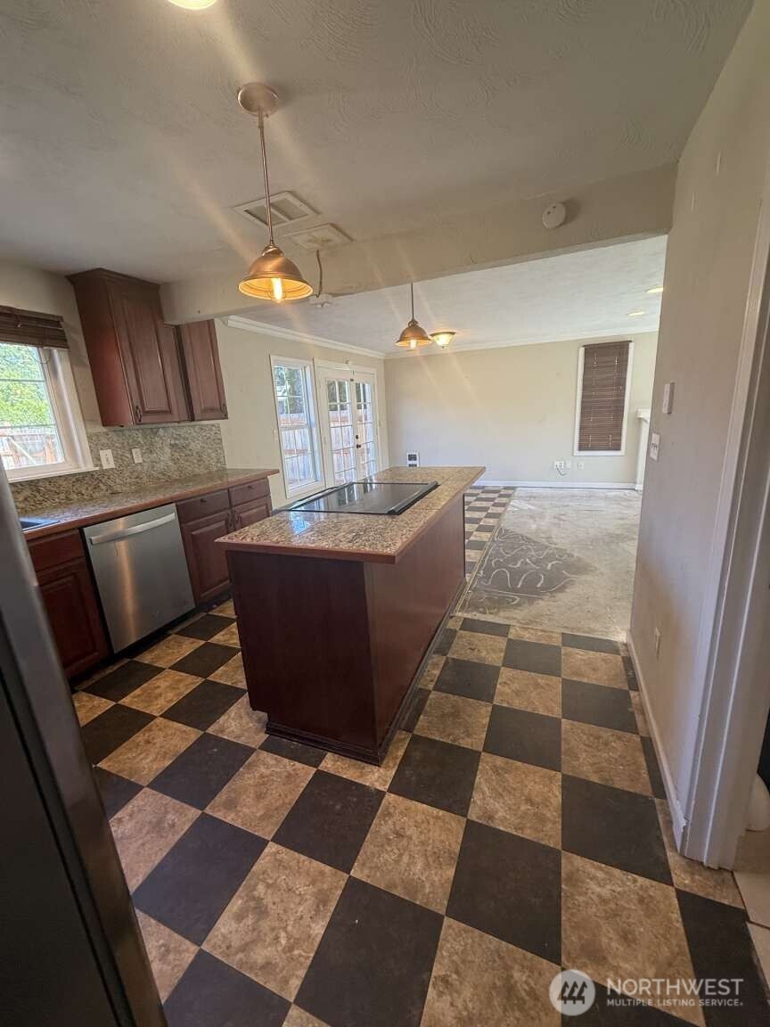 417 161st Street Court Property Photo 5