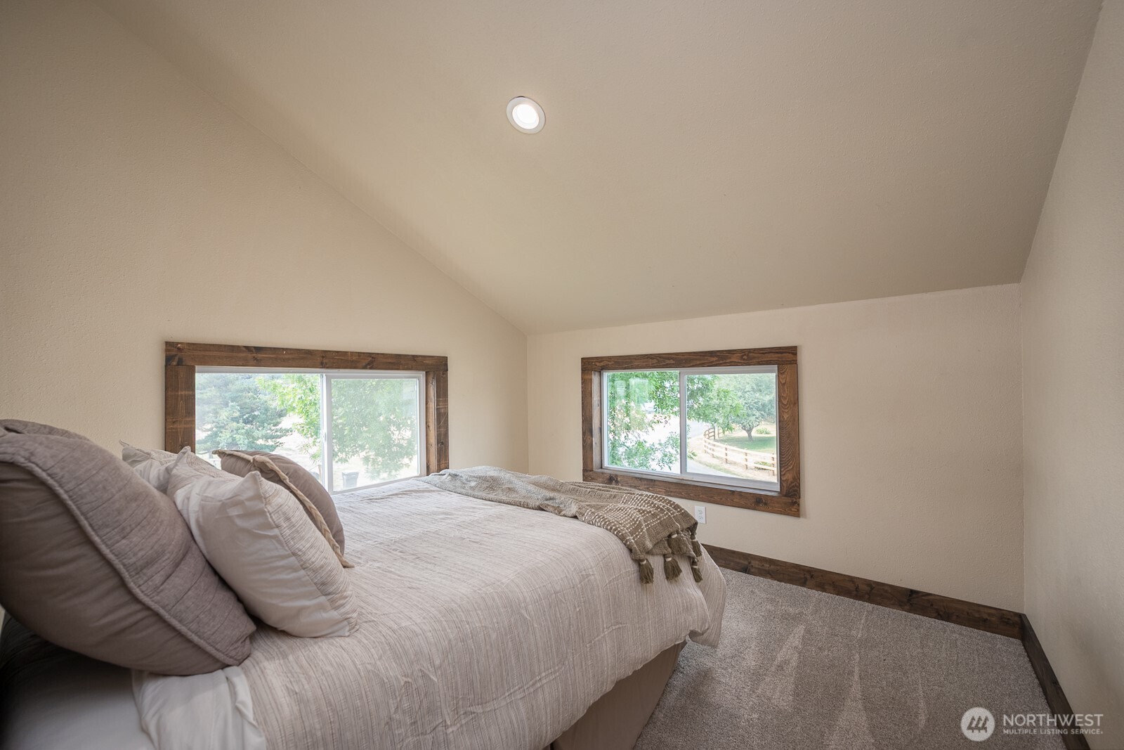 205 Ne Spokane Street Property Photo 25